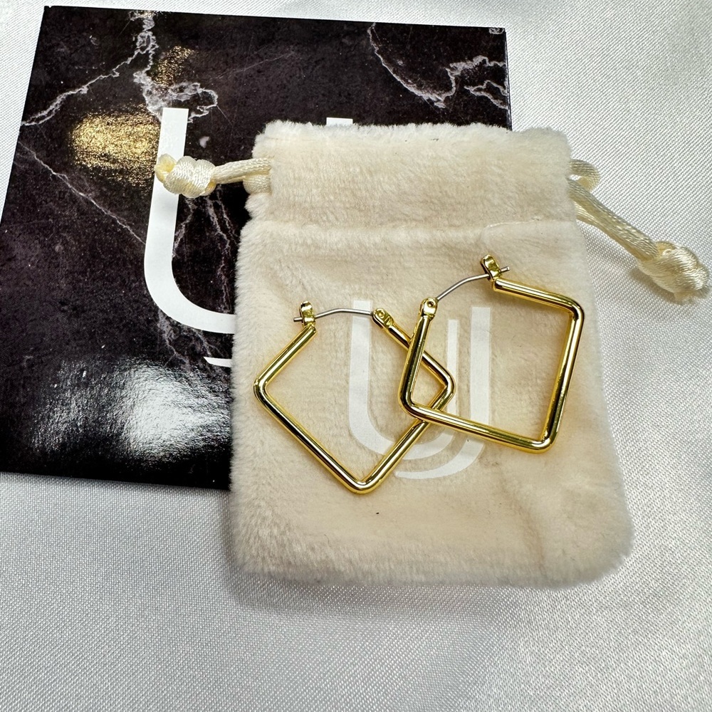 Uncommon James Polished Gold Square Hoop Earrings - Picture 4 of 5